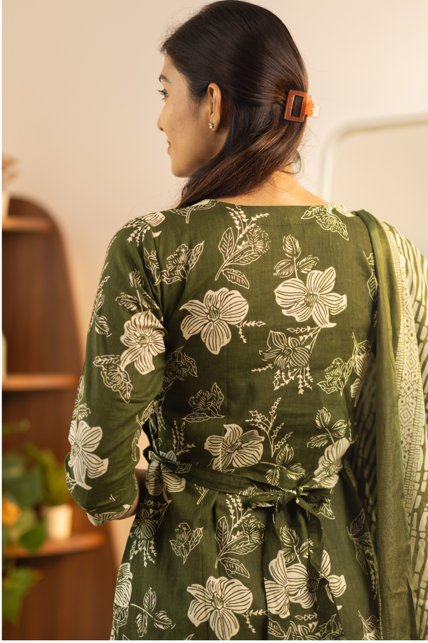 Dark Green Floral Feeding Set - Lehariya Chunni