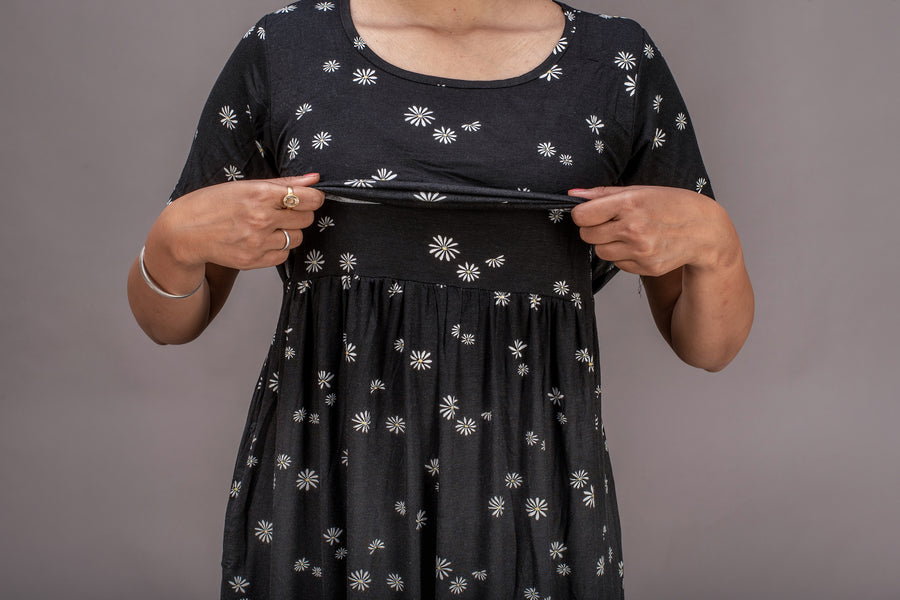 Black with White Daisies Night and Lounge Gown